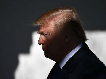 觊觎格陵兰岛未果 美挥关税大棒施压 欧洲8国联合强硬反击